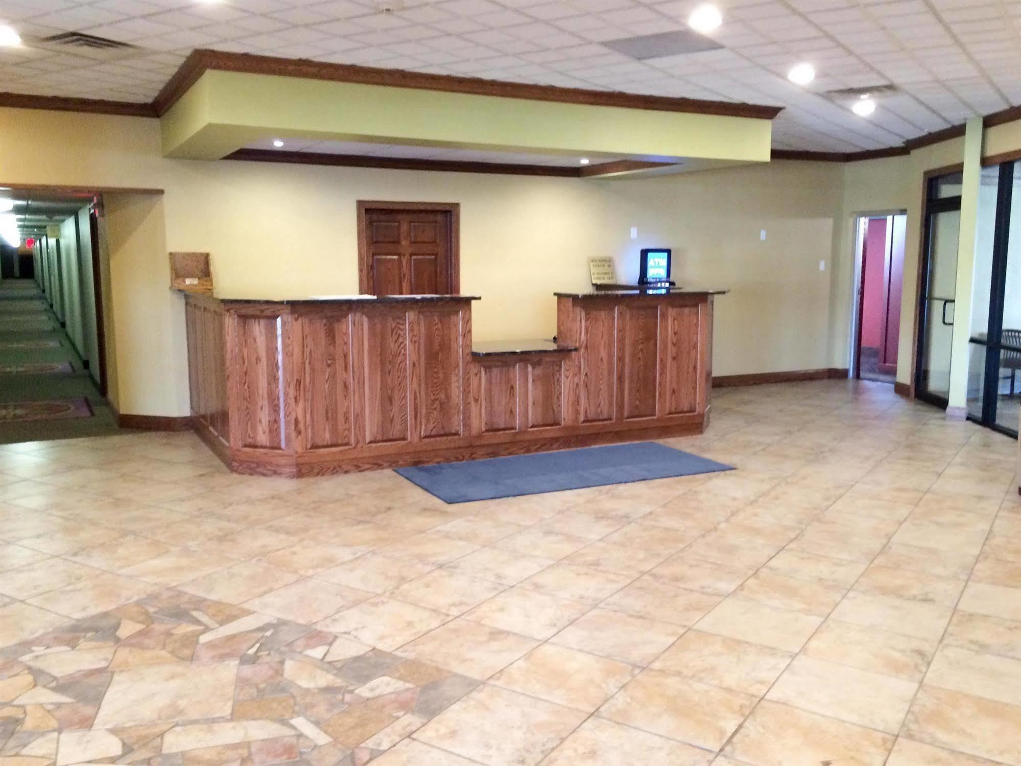 Badlands Inn & Suites Dickinson Kültér fotó